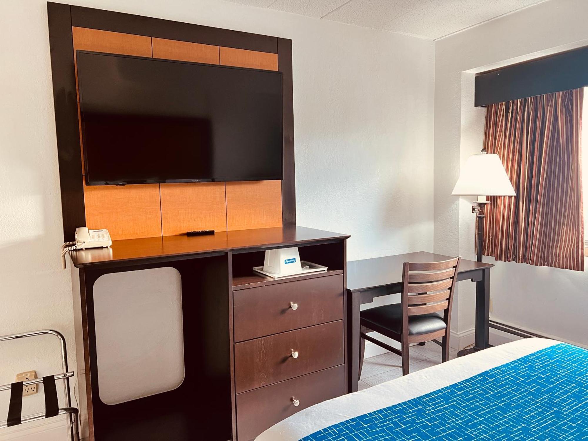 Travelodge By Wyndham Valleyfair Shakopee Buitenkant foto